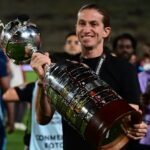 OFFICIAL: Filipe Luís Renews With Flamengo Until December 2027
