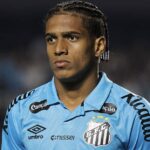 Tottenham Hotspur £8m Bid For Santos Left-Back Souza Rejected